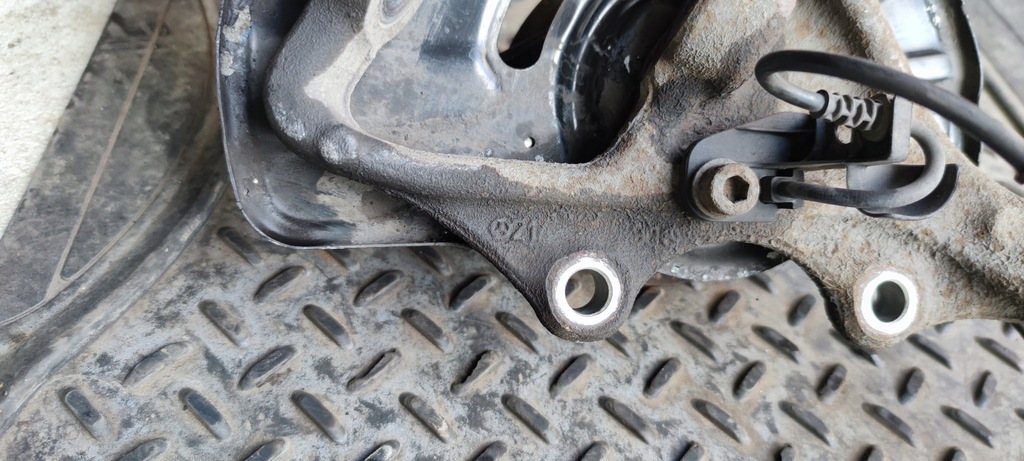 фото №7, Mercedes w221 ступиця поворотний кулак права перед передня