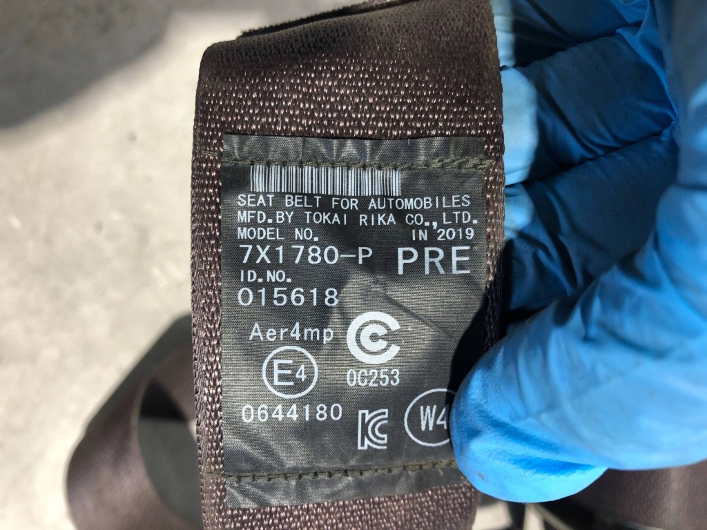 фото №4, Задний pas безопасности lexus rx 450h 7x1780p