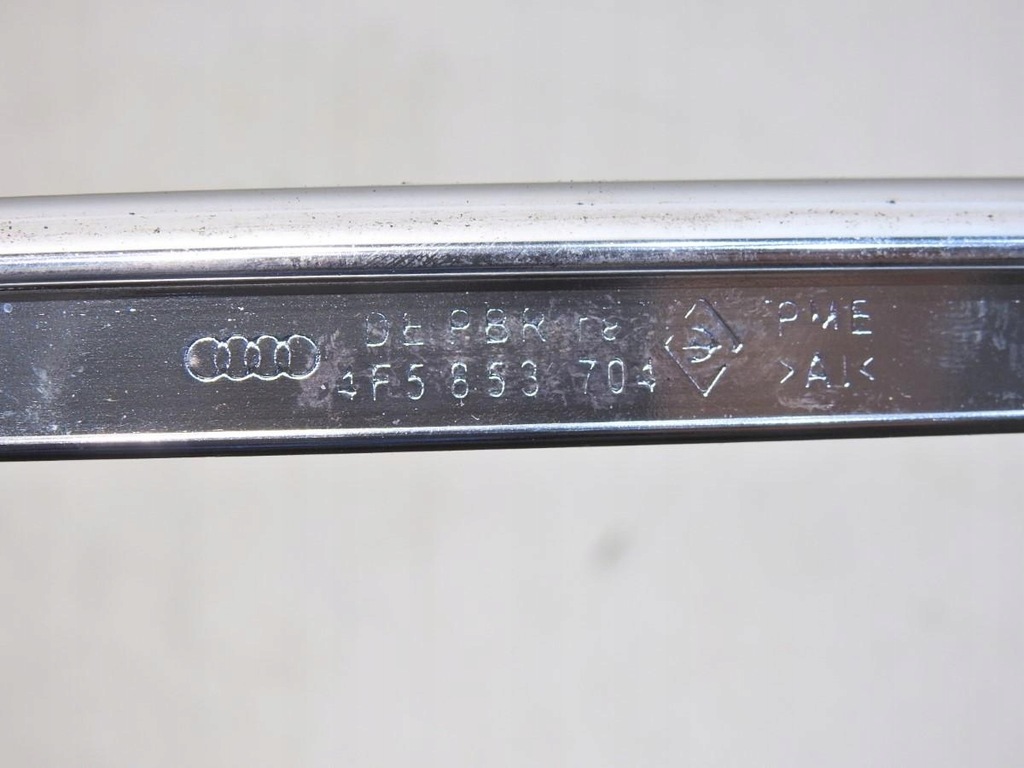 фото №6, Молдинг кузовна права audi a6 c6 4f5853704