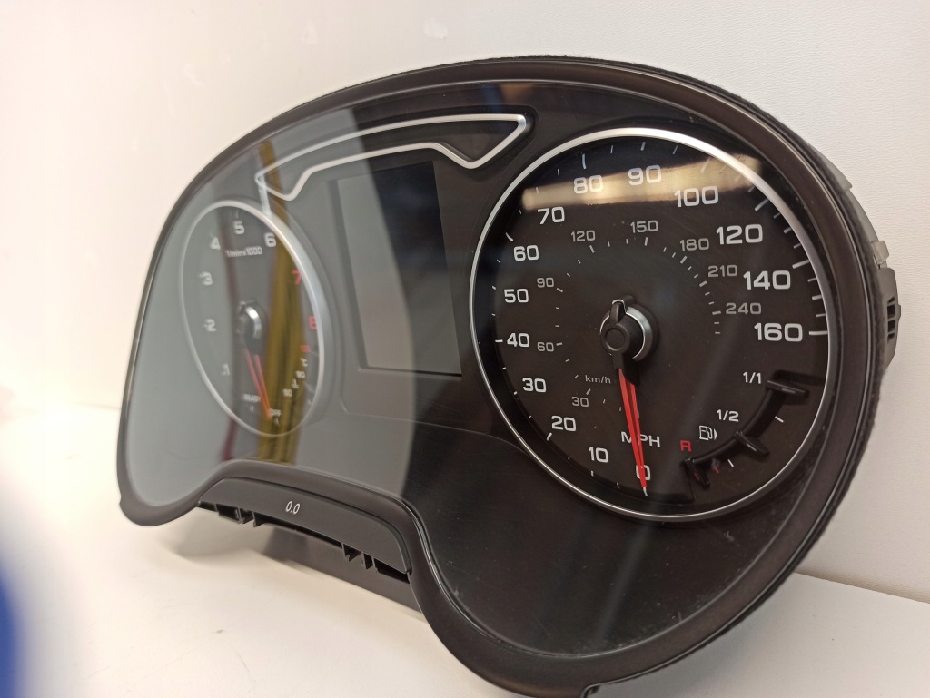 фото №3, Audi a3 8v lift счетчик 8v0920973f mph/km rhd