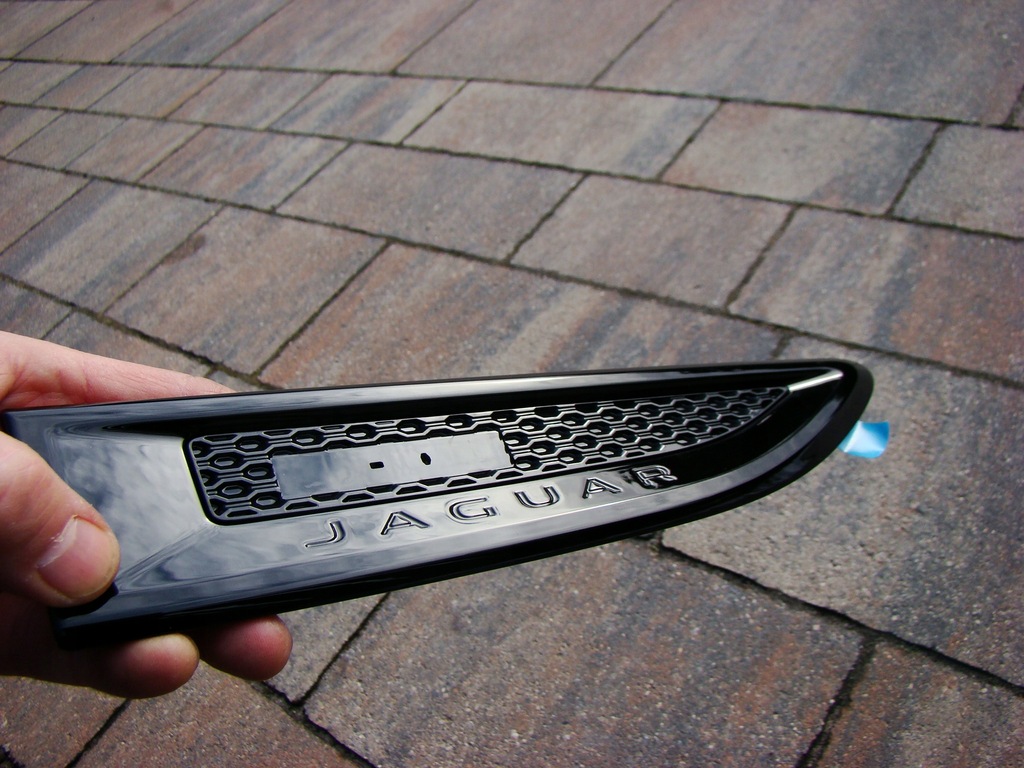 фото №9, Jaguar e-pace r-dynamic молдинг na крыло правый