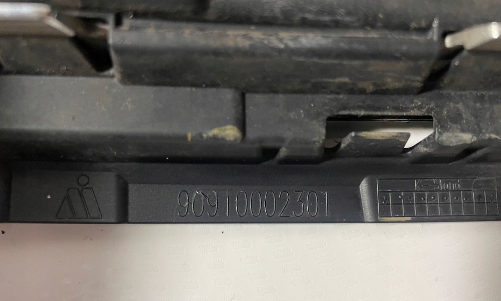 Решётка радиатора решётка радиатора радиатора opel insignia b под камера радар оригинал в Украине