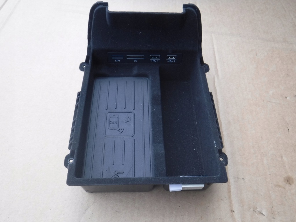 фото №1, Зарядний пристрій інтерфейс аудіо audi a6 a7 4k0035773