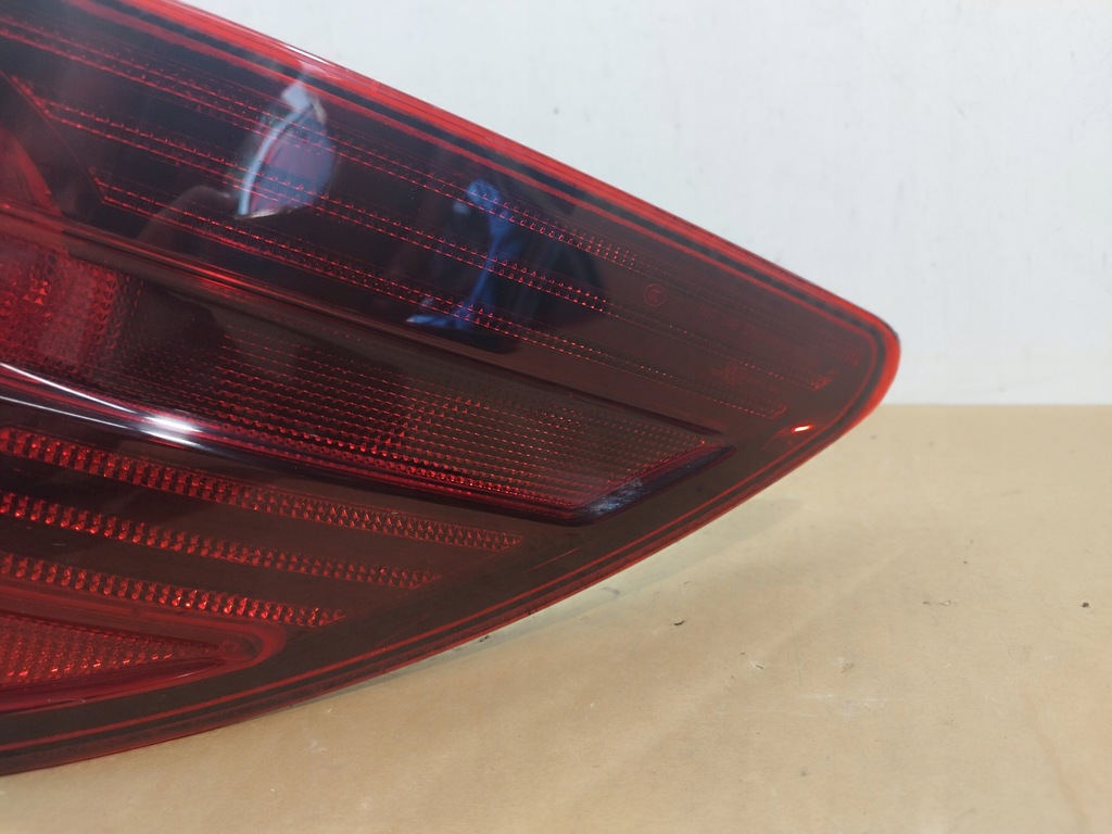 фото №5, Лампа права задня тонована mercedes r-klasa 251 w251 lata 2005-2010