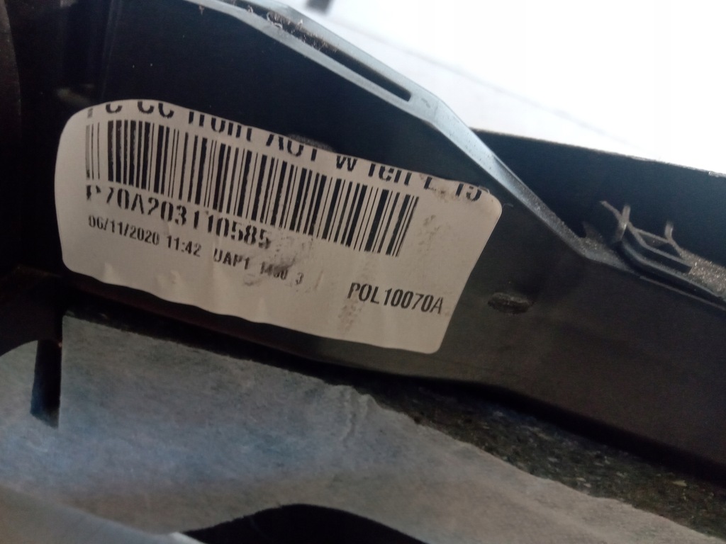 фото №8, Bmw 1 f40 туннель средний подлокотник