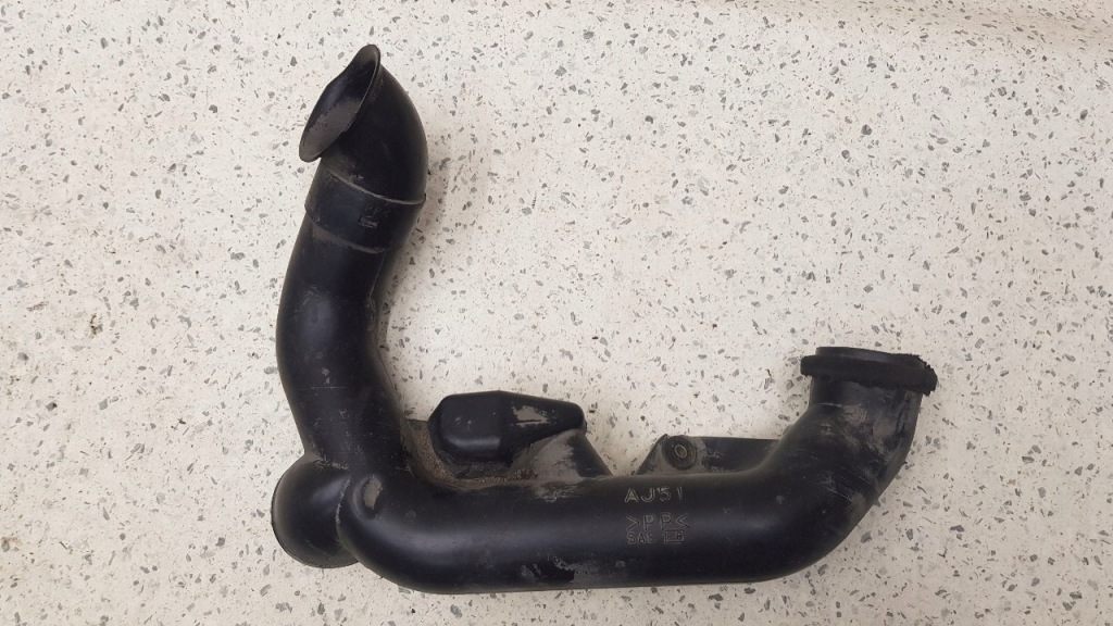 фото №2, Шланг воздухозаборник воздуха mazda mpv ii 3.0 v6