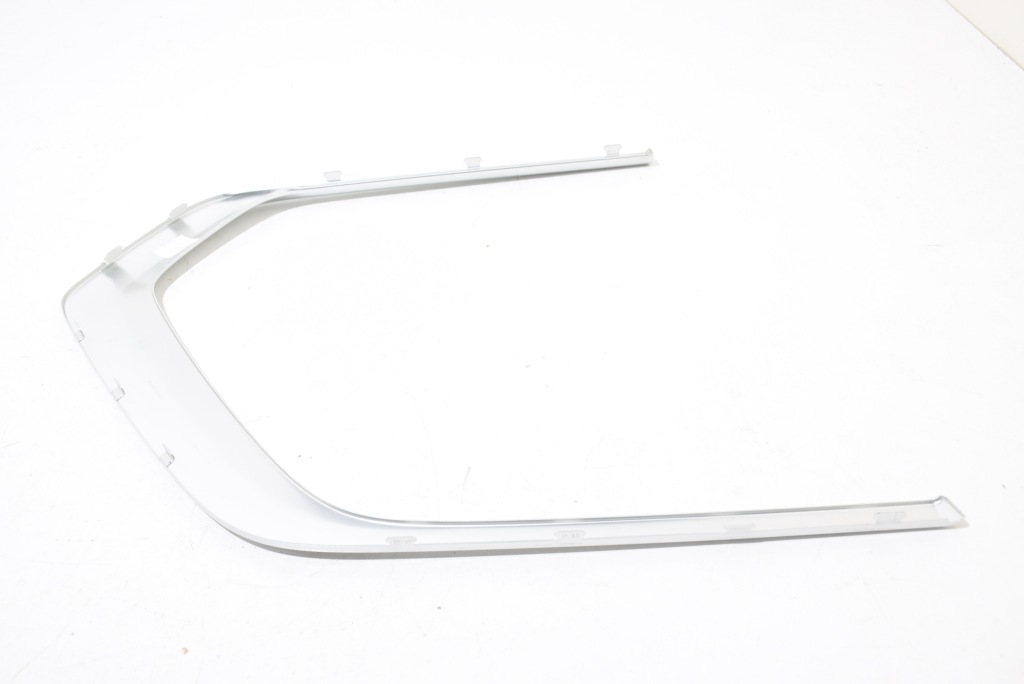 фото №8, Bmw x7 g07 права задня молдинг скло кузовний багажника alu матовий / satyn