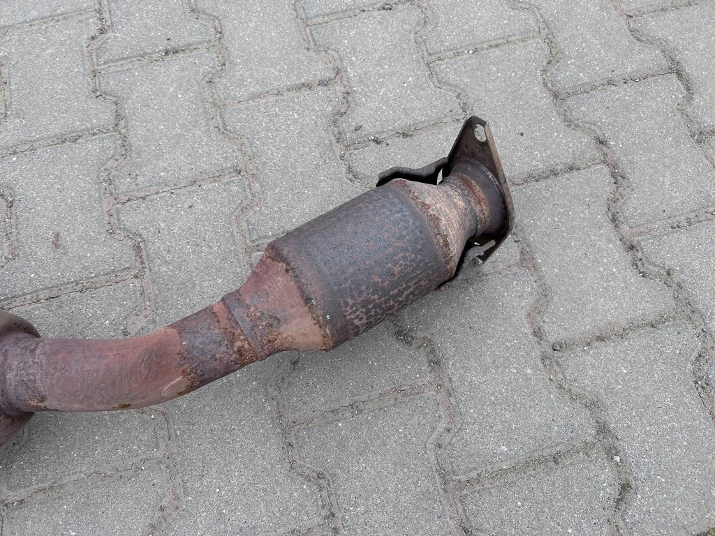 Купити Avensis t27 1.6 1.8 2.0 b каталізатор гасник середній gy7