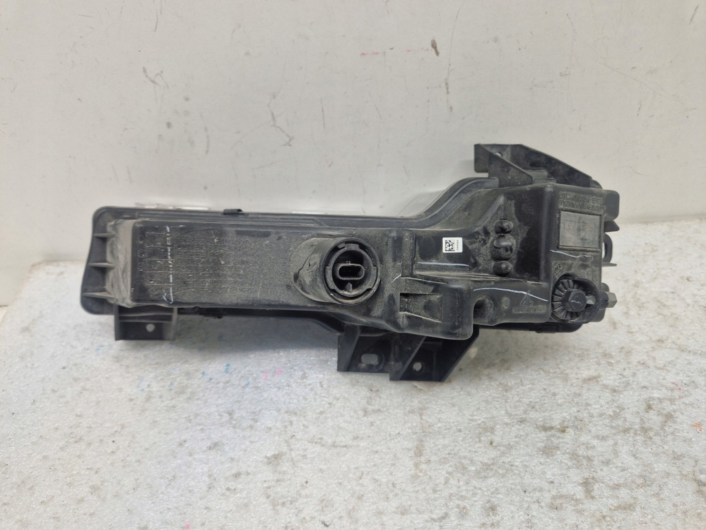 Tesla 3 led противотуманная фара правый 1077396-00-d оригинал Доставка