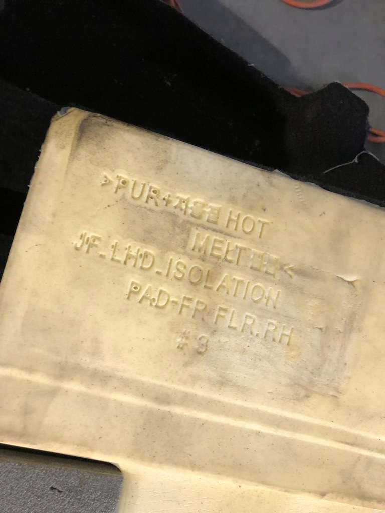 фото №16, Kia optima iv 2017- kombi обшивка пол