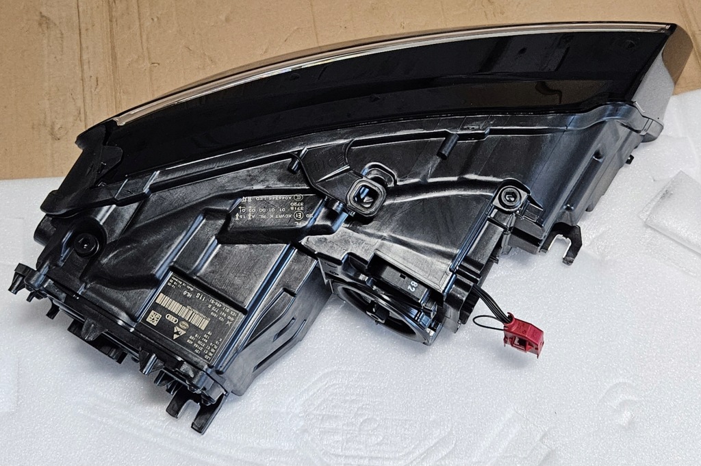 Audi a8 d4 рестайлинг  4h0 13-17 фонари full led диодный левая + правый  новая Доставка