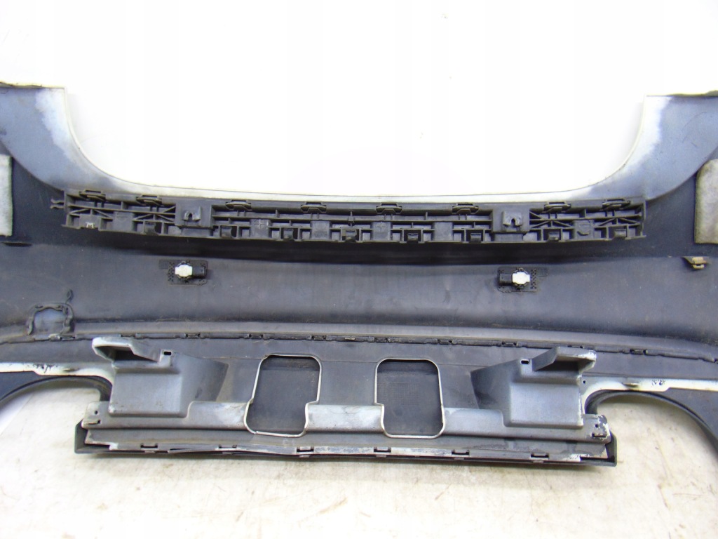 Бампер задні задній mercedes a-klasa w176 amg колір 650 білий в Україні