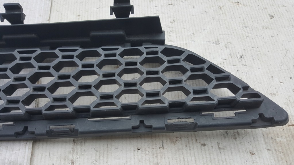 фото №9, Средняя решётка бампера передний jaguar f-pace hk8m-17h750-a демонтаж