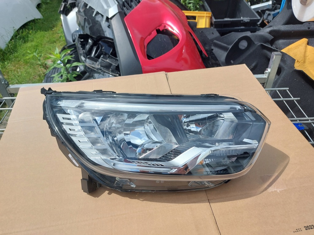 фото №1, Renault express 21-лампа правая передняя