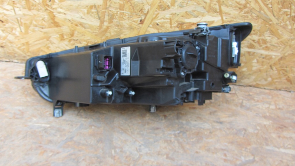 фото №8, Передняя правая лампа seat tarraco 5fj full led