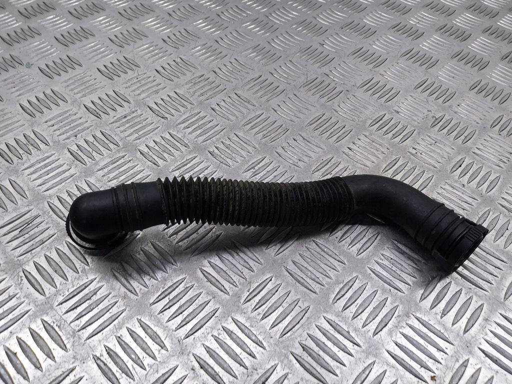 фото №1, Вентиляция картера шланг audi a3 8l 1.6