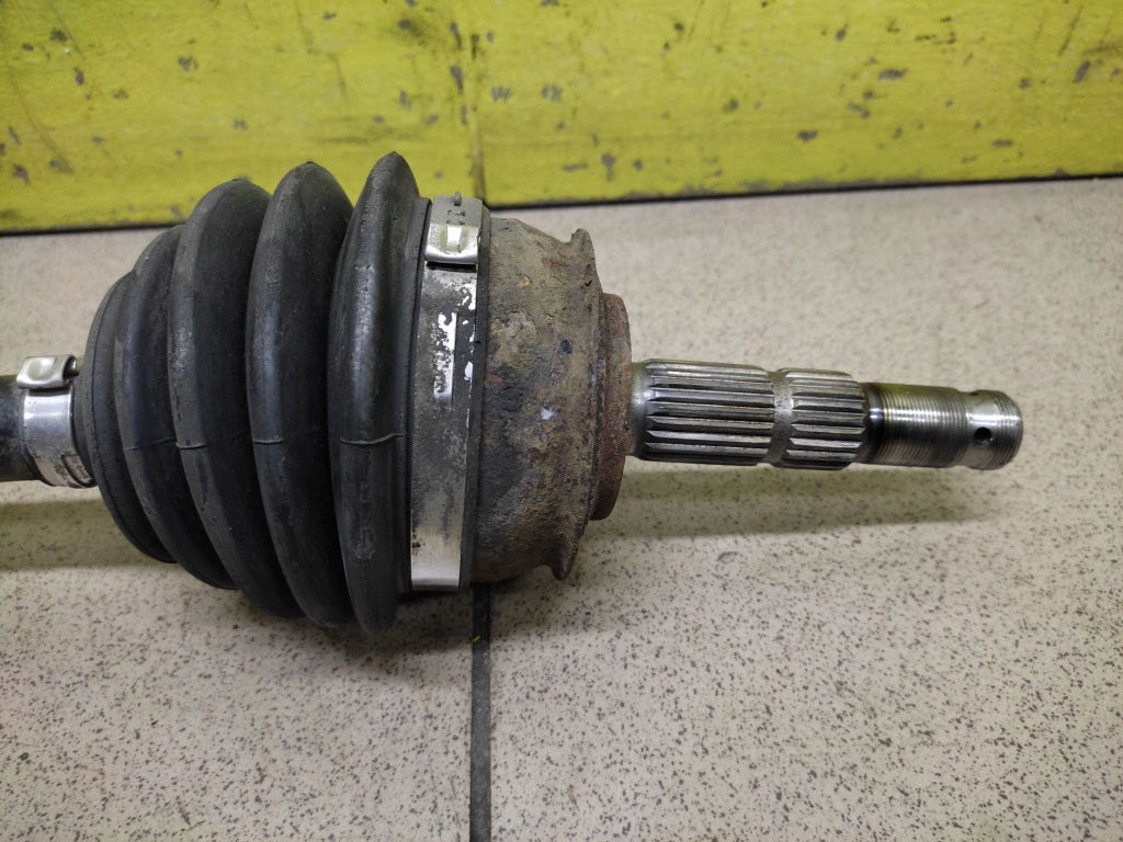 фото №3, Opel astra f 1.4 приводной вал приводная левая