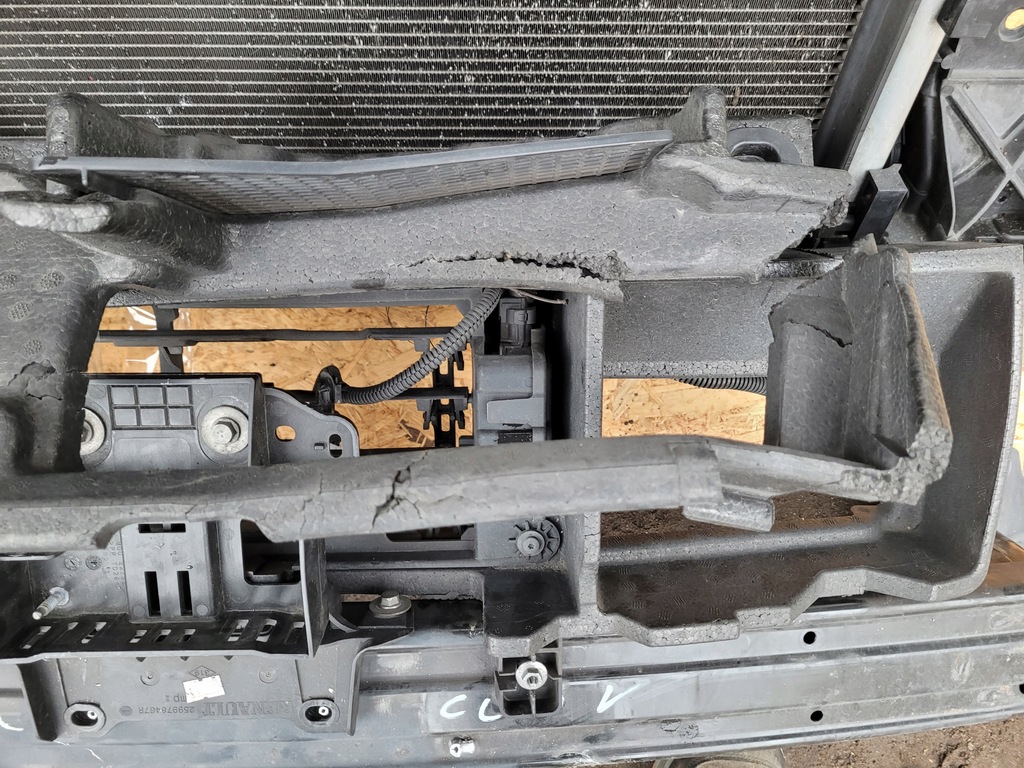 фото №5, Pas передній радіатор балка шторка renault clio v бензин