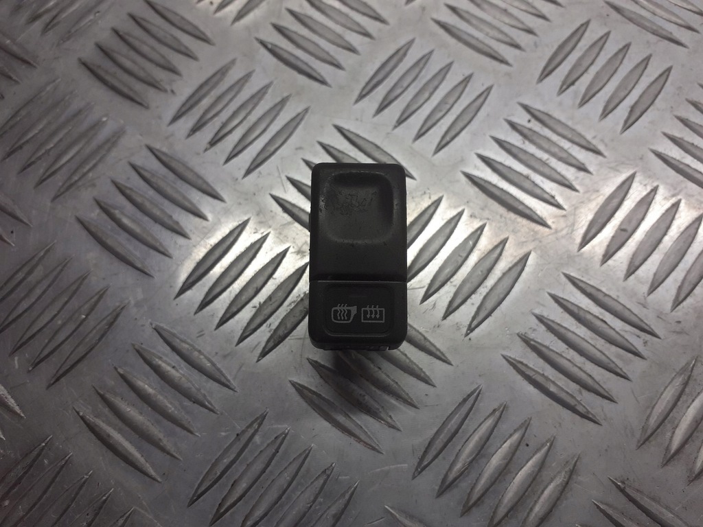 фото №1, Кнопка подогрев передней стекло volvo v70