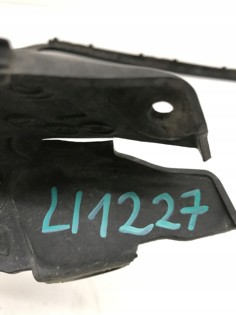 фото №12, Dodge nitro молдинг скло перед права лобове