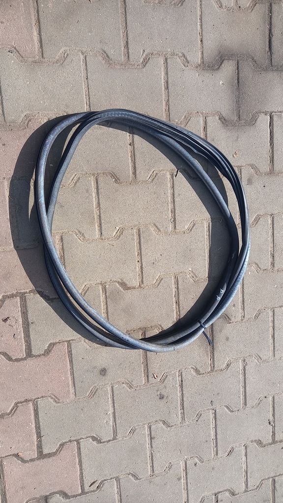 фото №1, Прокладка правая перед citroen c4 07r hb