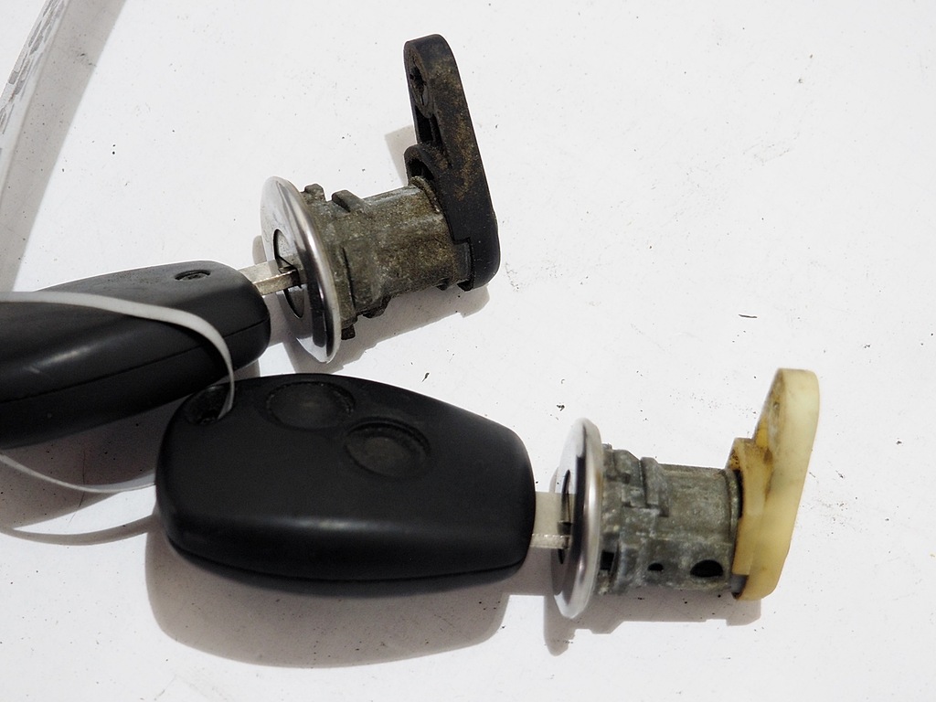 фото №7, Dacia logan бензин замок запалювання ключ вкладиші oryg.