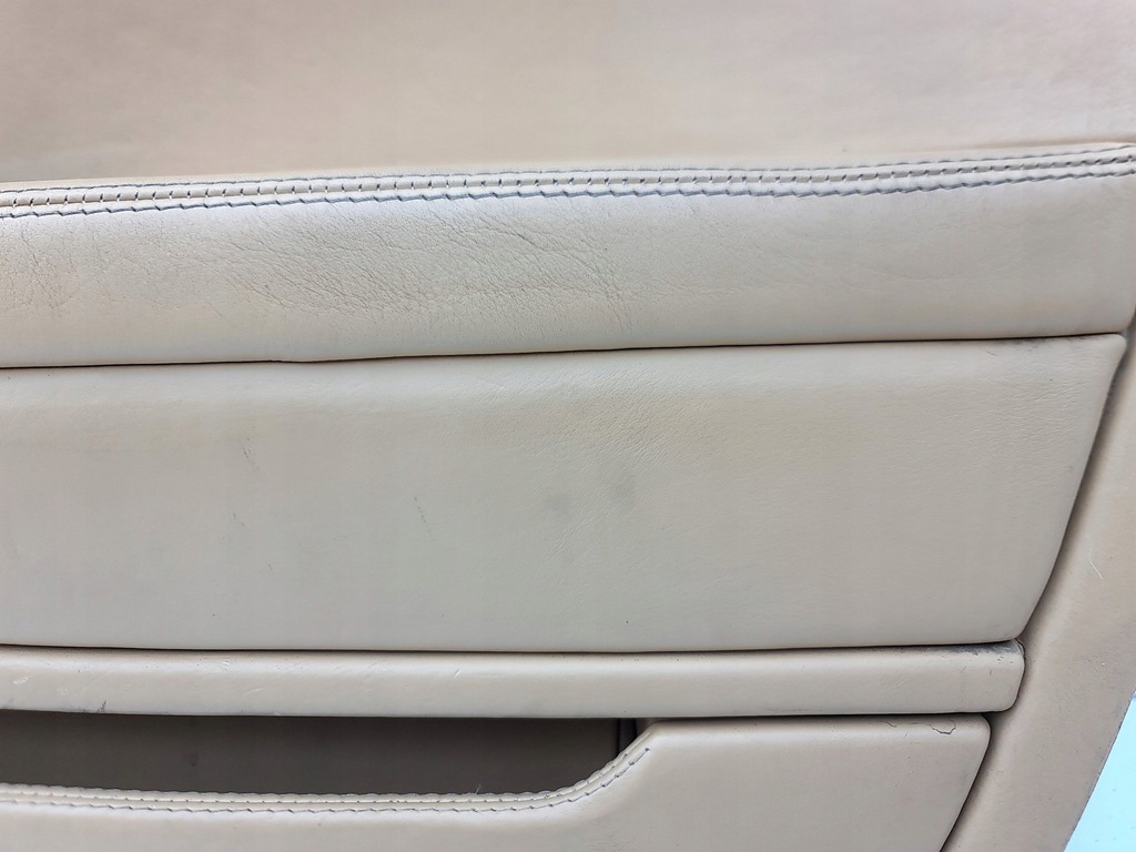 фото №5, Bentley flying spur 2006 обшивка дверь передних