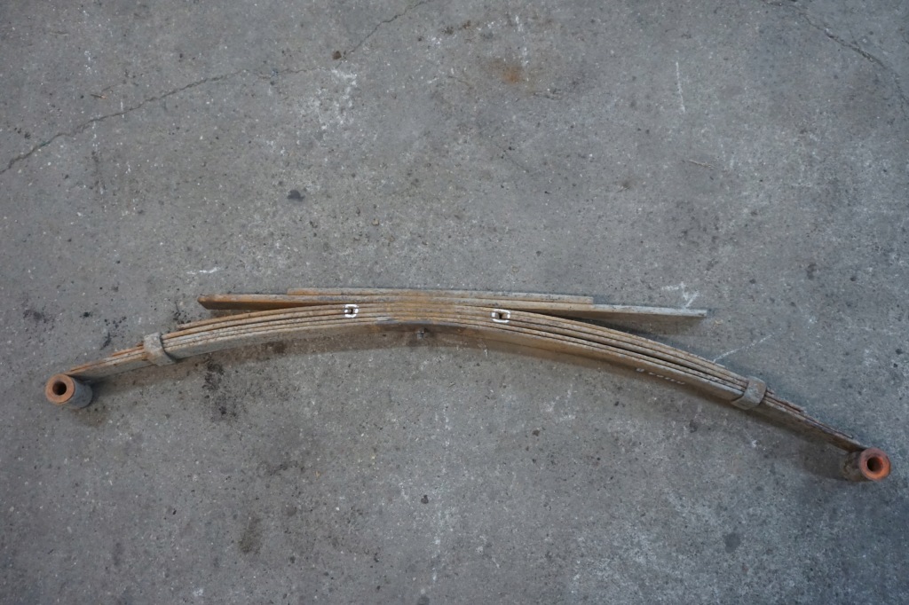 Купити Mazda b2500 ford ranger ресора задній задній 7-piór 2,5 td 2001r