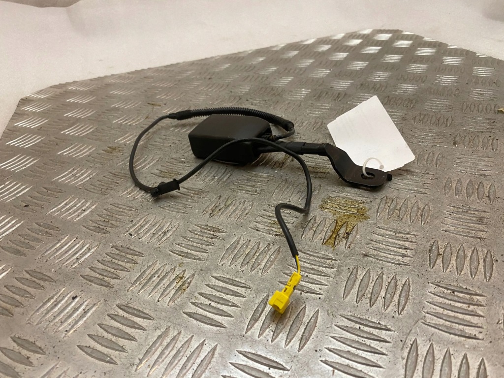 фото №6, Mercedes-benz gl x166 пряжка поперечина передний a1668600169