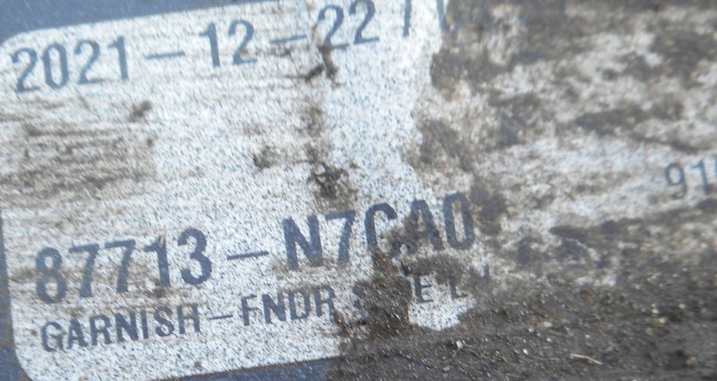 Hyundai tucson ivlistwa накладка крила ліва передня перед 87713-n7ca0 Зі Шроту