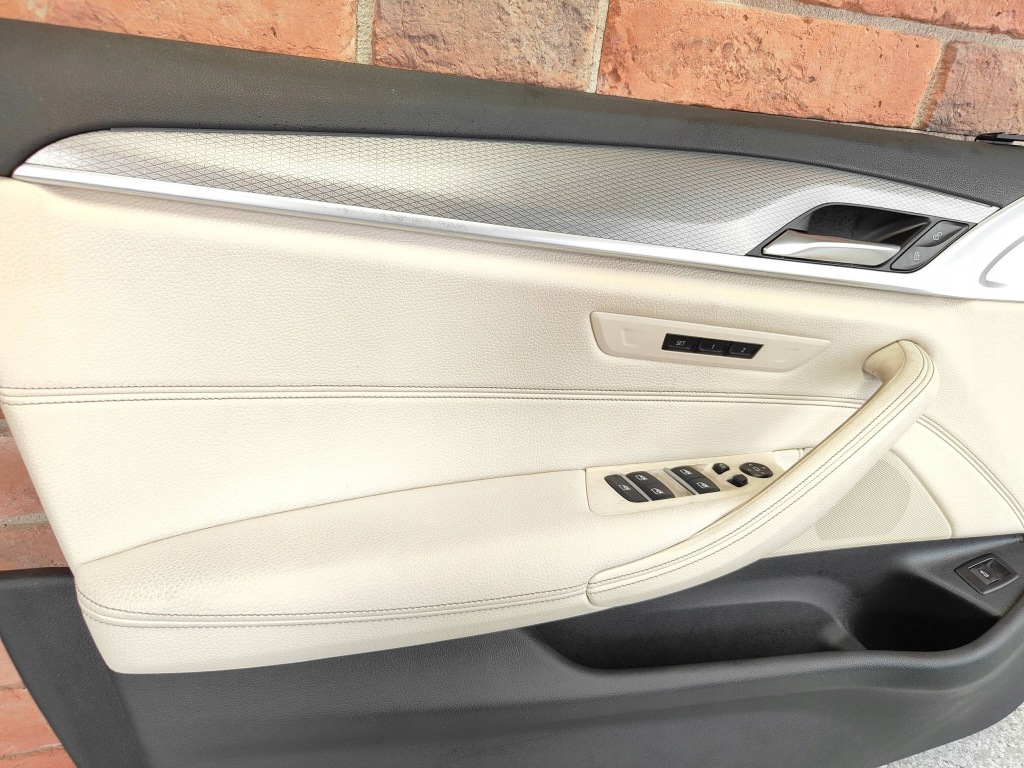 фото №11, Оббивка обшивка двері лівий перед bmw 5 g30 g31 m5 f90 elfenbeinweiss