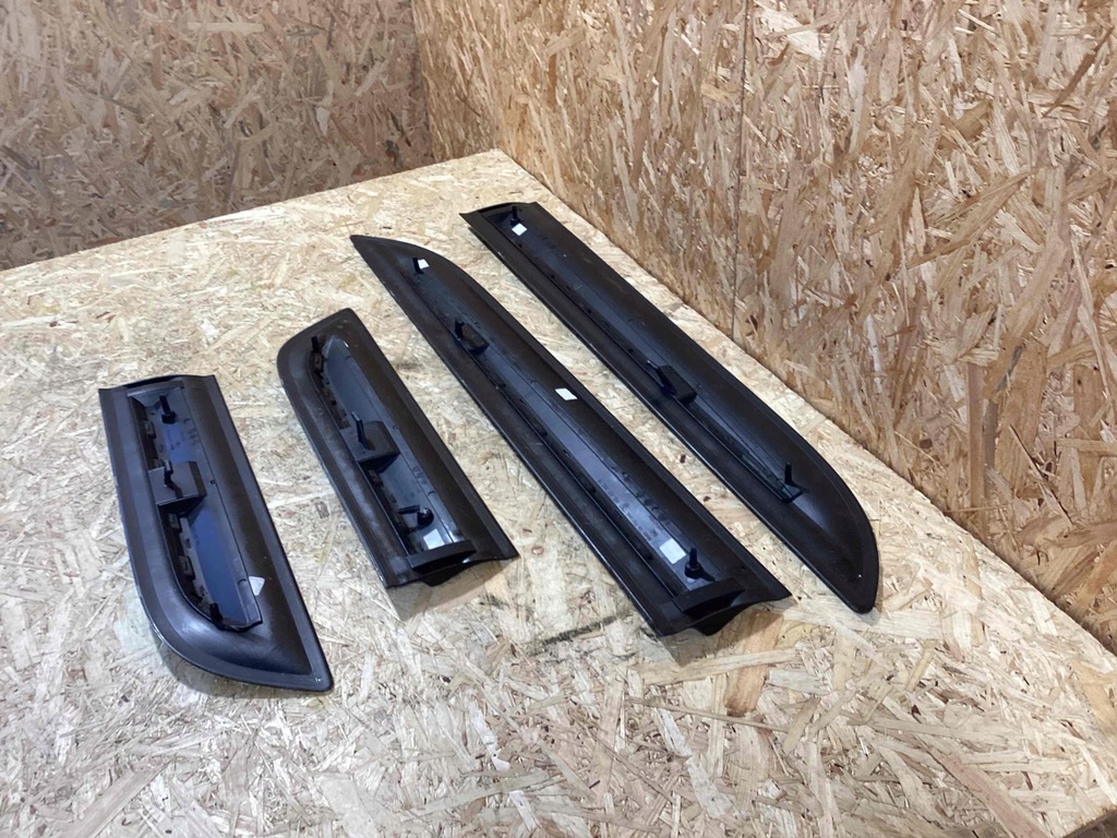 фото №7, Porsche macan молдинг двері 95b898561f 95b898562f 95b898566e 95b898565e