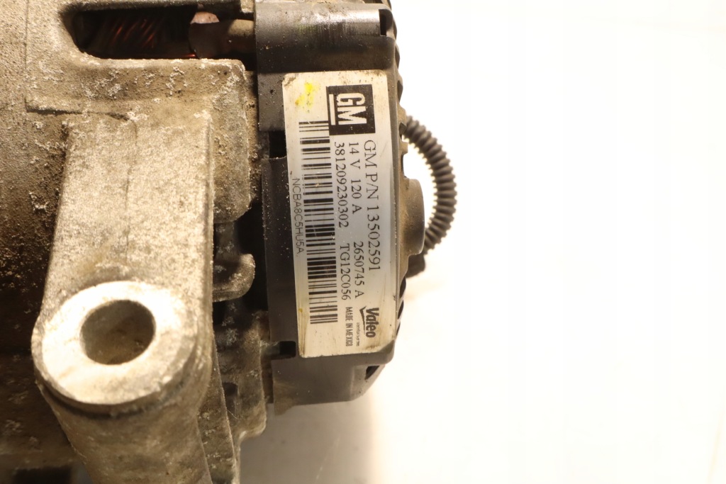 Генератор opel insignia a 2.0 13502591 Зі Шроту