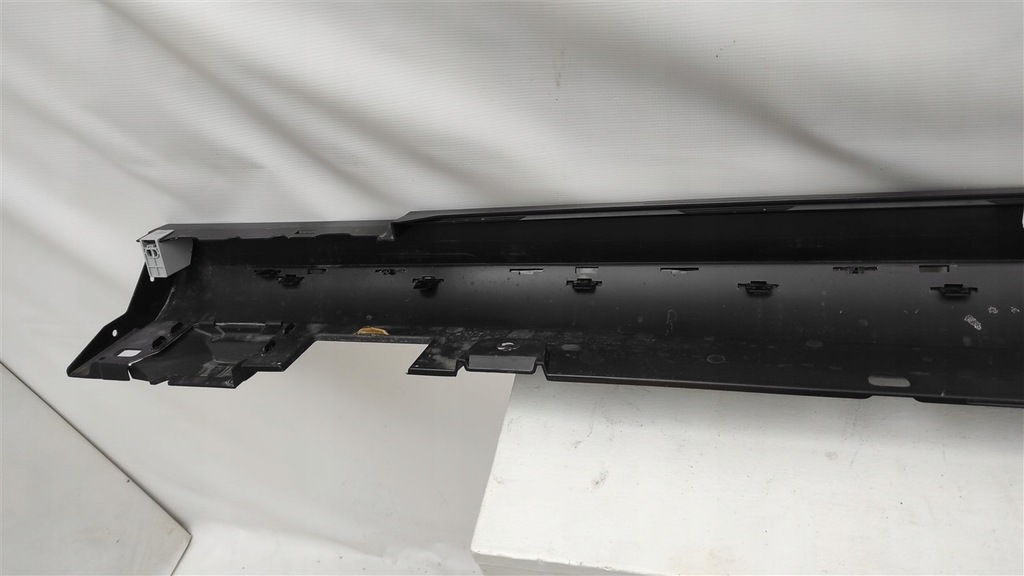 фото №7, Молдинг порог правая mercedes e 213 amg карбон