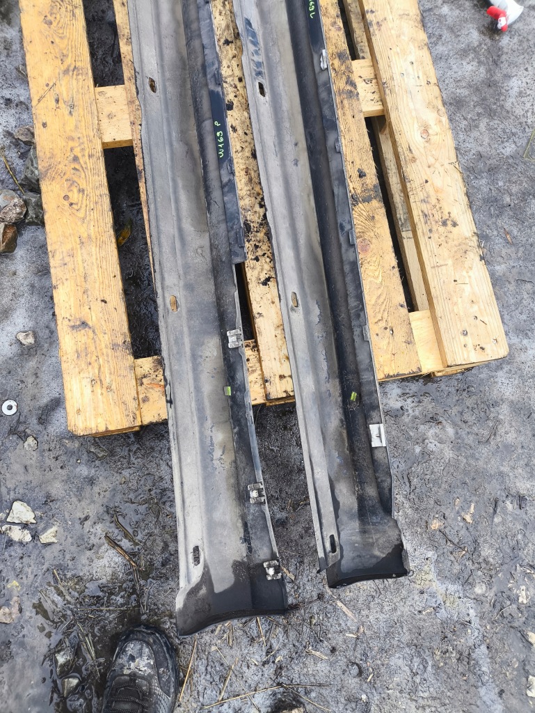 Mercedes w169 захист молдинг поріг ліва i права комплект 1696101508 ? Недорого