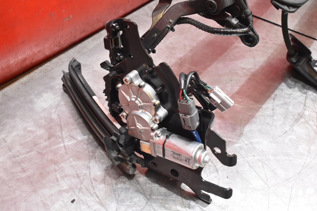 фото №7, Дах знімний жорсткий 46v mazda mx5 mx-5 4 iv nd lift 18-24