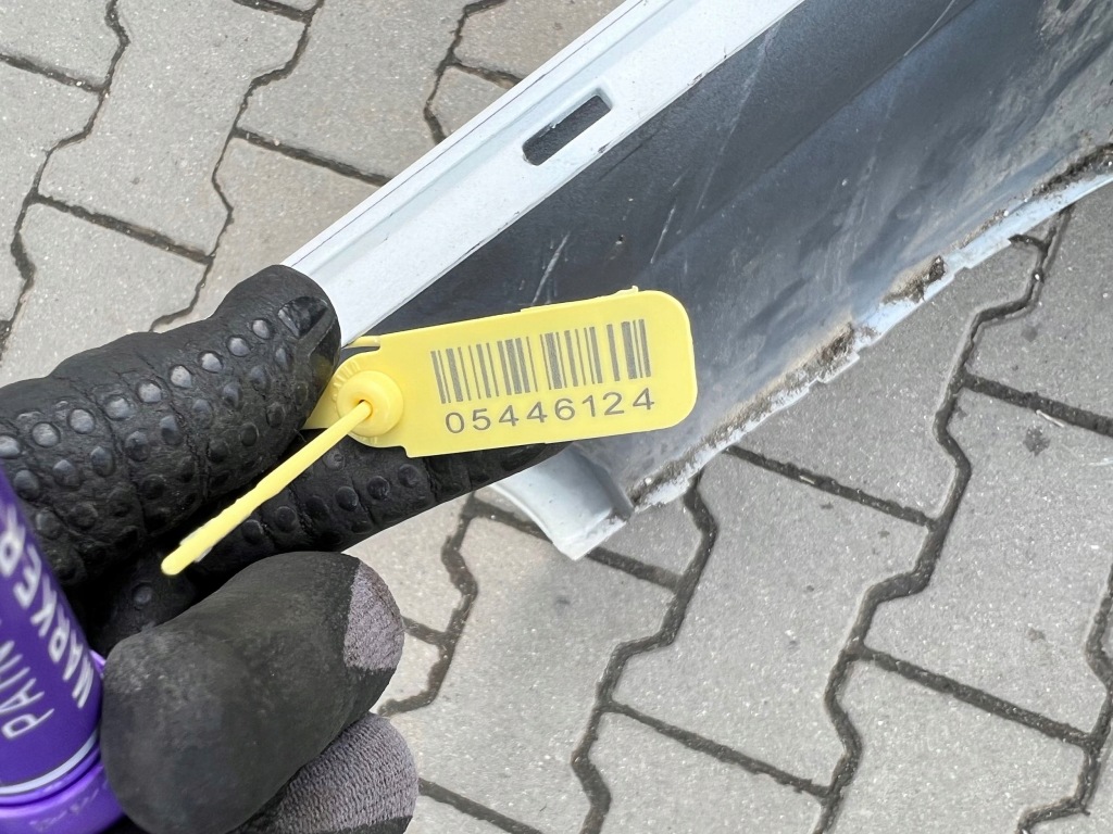 фото №9, Бампер задняя задний bmw 5 f10 цвет a300