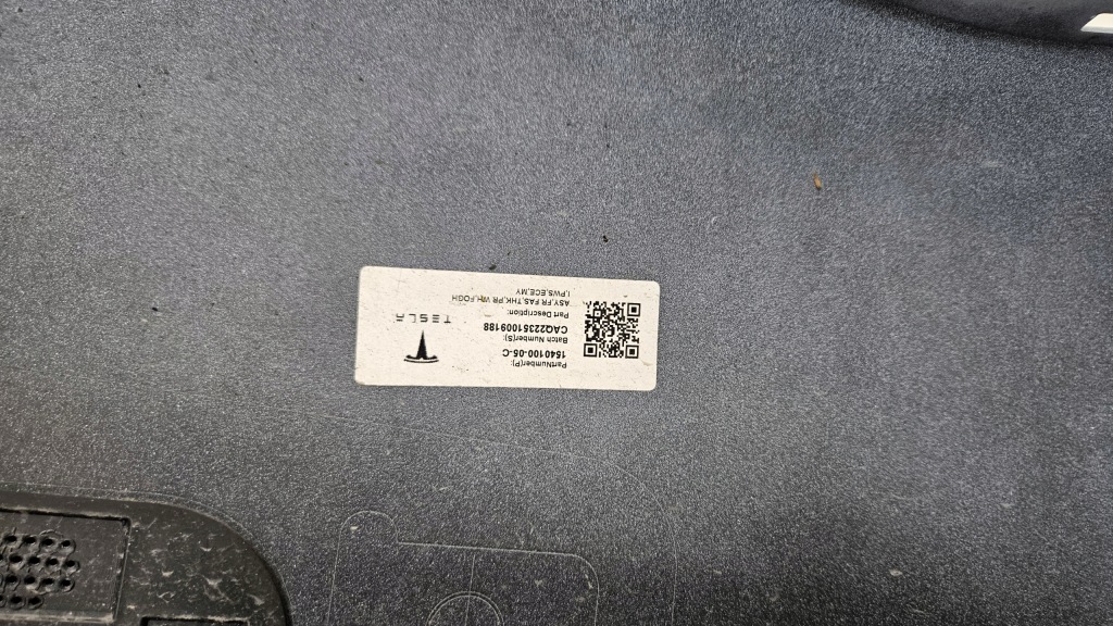 фото №13, Бампер перед передній tesla model y bez pdc 1540100-05-c