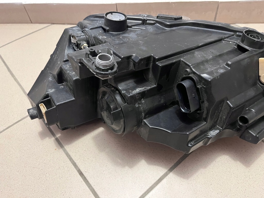 фото №14, Лампа передняя перед правая skoda fabia iv 4 full led 6vb 21-