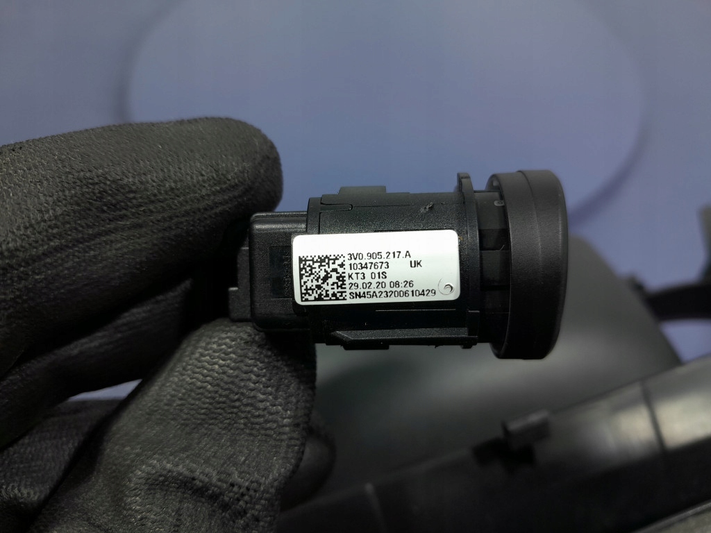 фото №7, Skoda octavia iv защита колонки рамка спидометра 5e3858566a