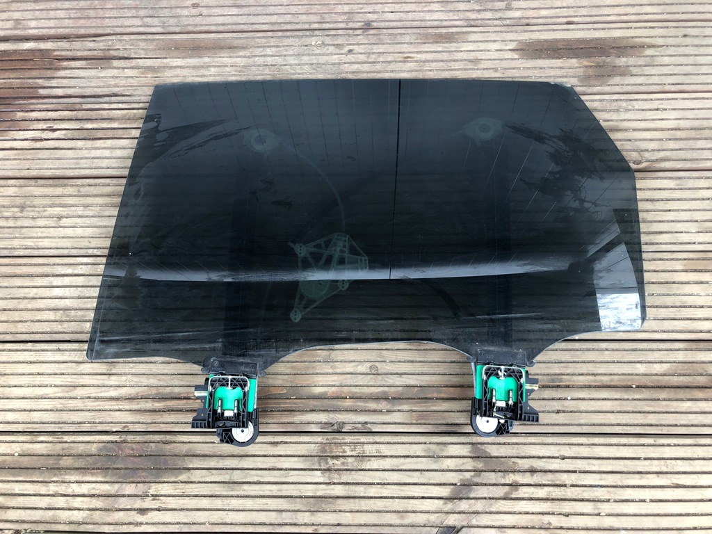 фото №1, Audi q7 4m0 стекло дверь левый задняя 18r