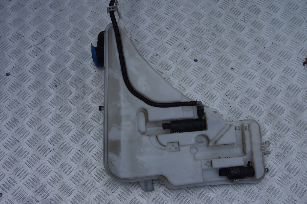 фото №1, Бак омывателя bmw 3 f34 gt