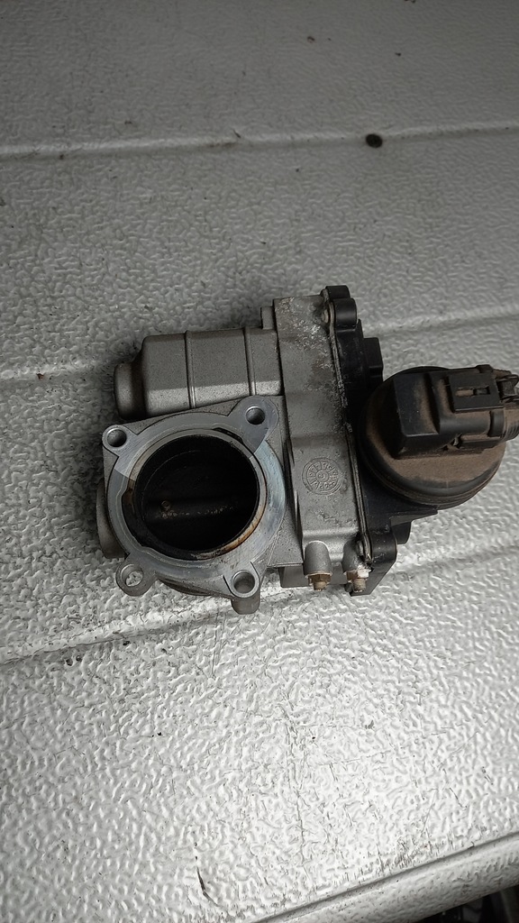 фото №4, Дроссельная заслонка nissan micra 1.5dci 04r k12