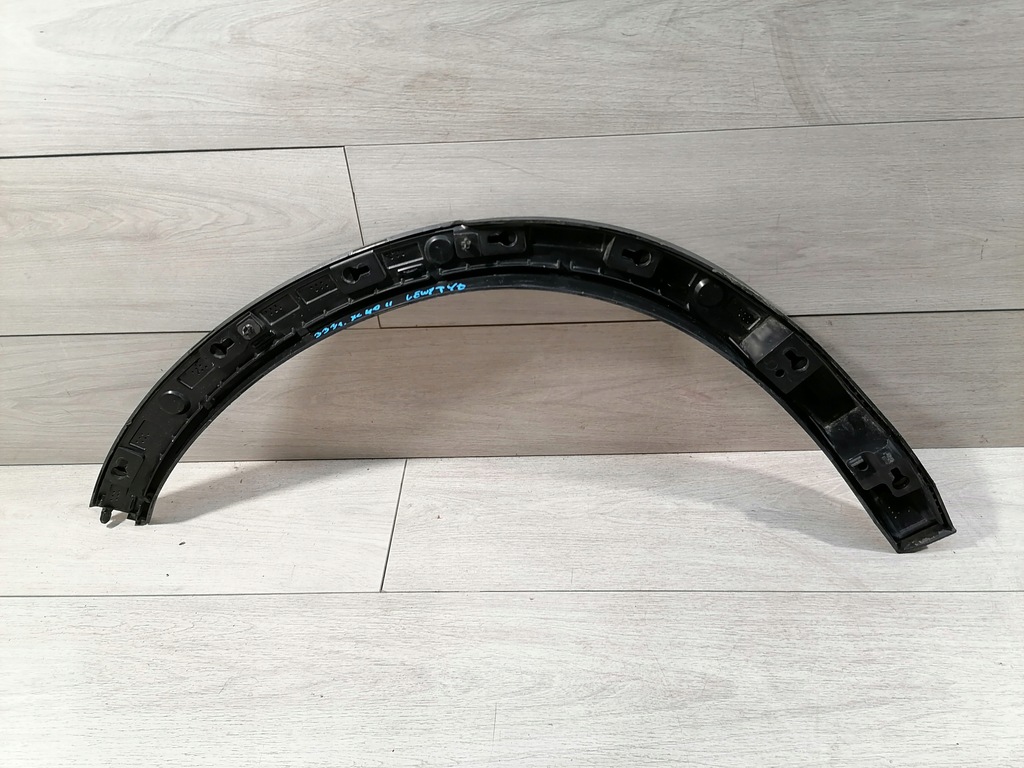 фото №8, Volvo xc40 ii молдинг крыло левый задняя 31448328