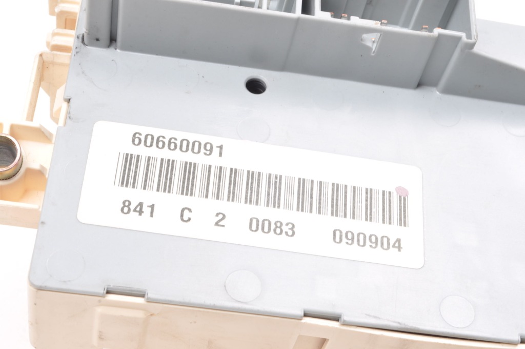 Maserati quattroporte v 4.2 коробка предохранителей 209876 60660091 Киев