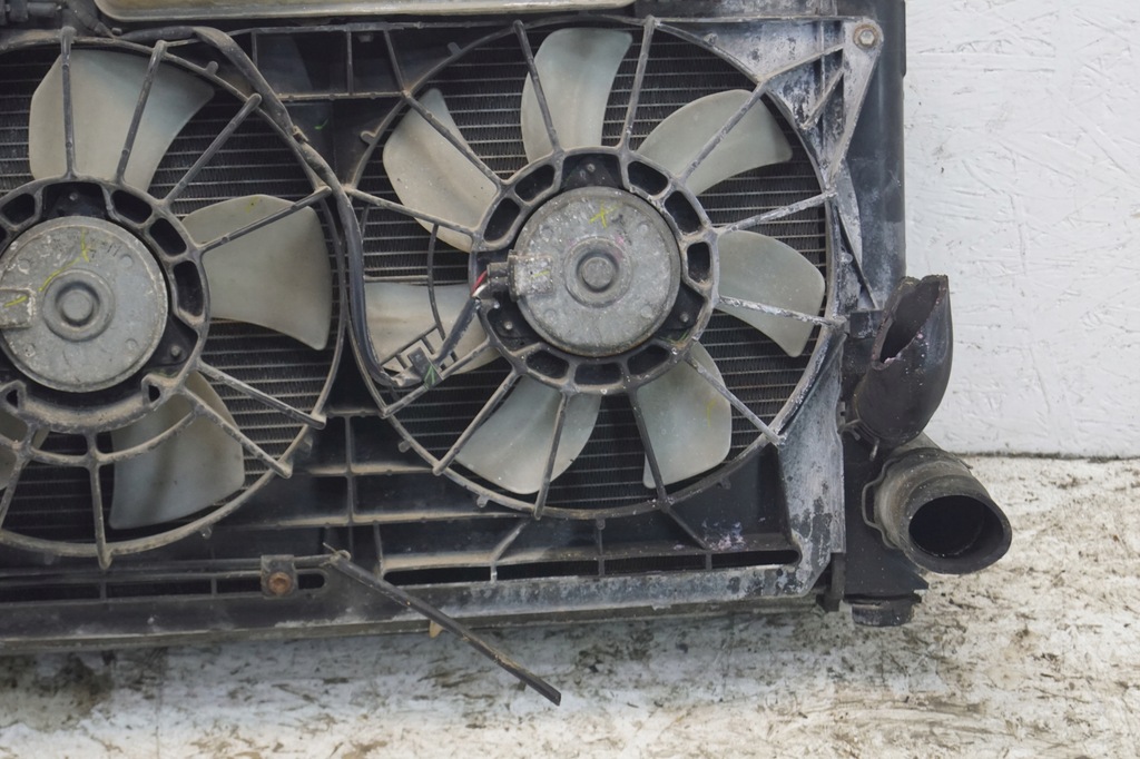 фото №13, Радиатор вентилятор toyota avensis verso 2.0 d