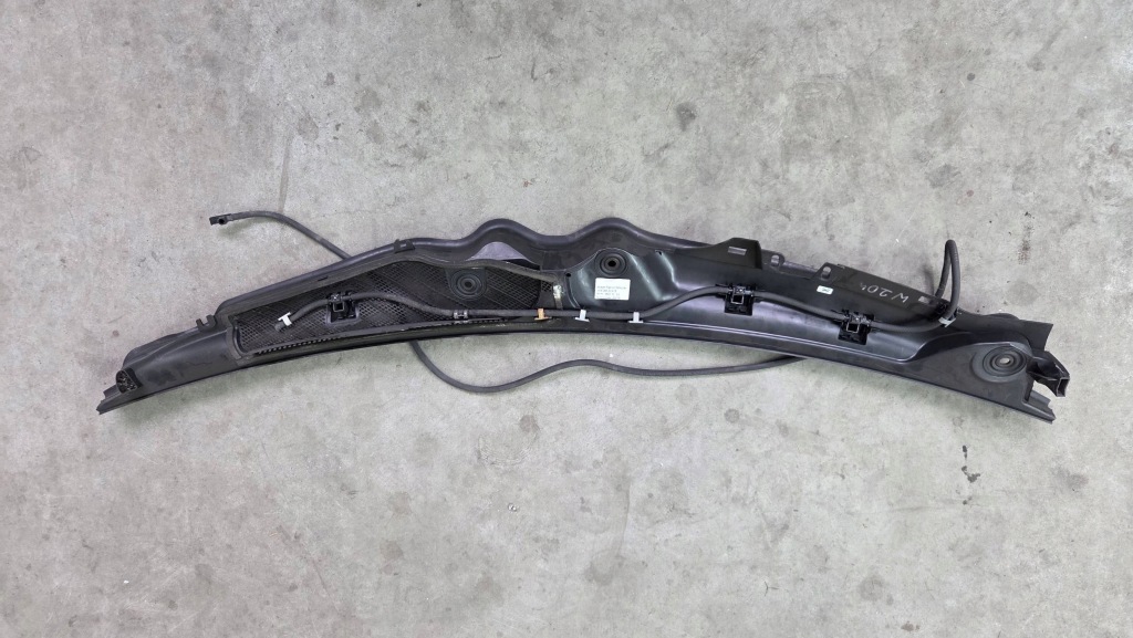 фото №9, Жабо mercedes-benz c w204 a2048300013