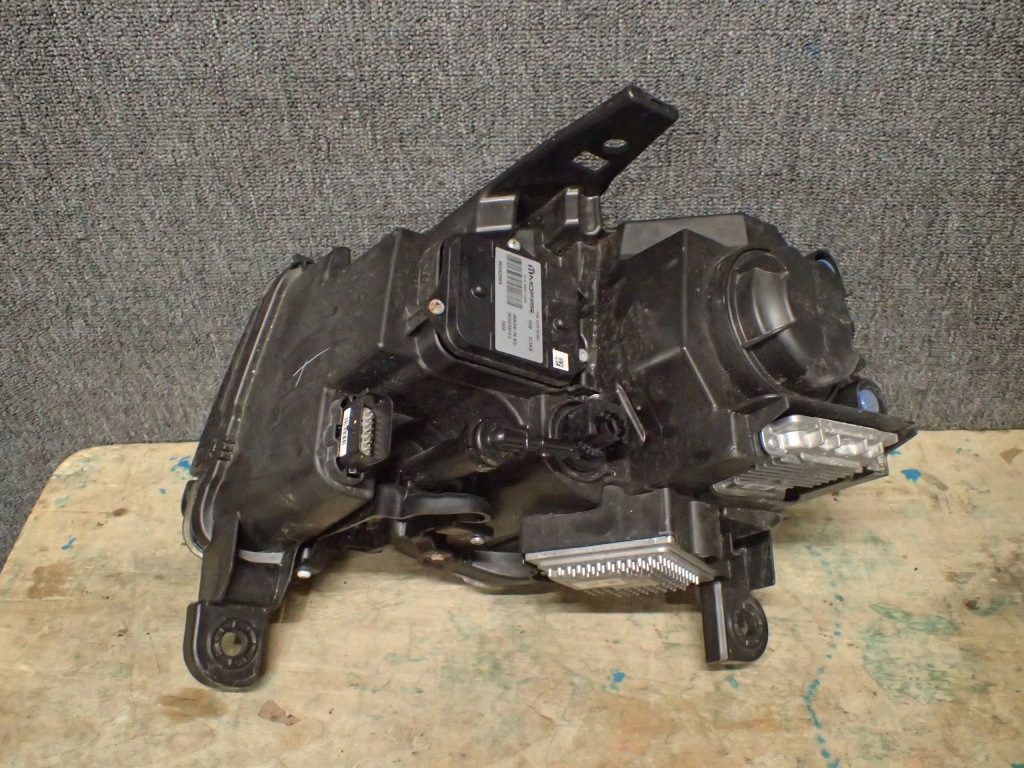 фото №3, Лампа перед права jeep grand cherokee wk2 lift 14-