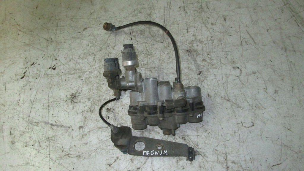 фото №1, Клапан czterodrożny контурний 5010525808 renault magnum