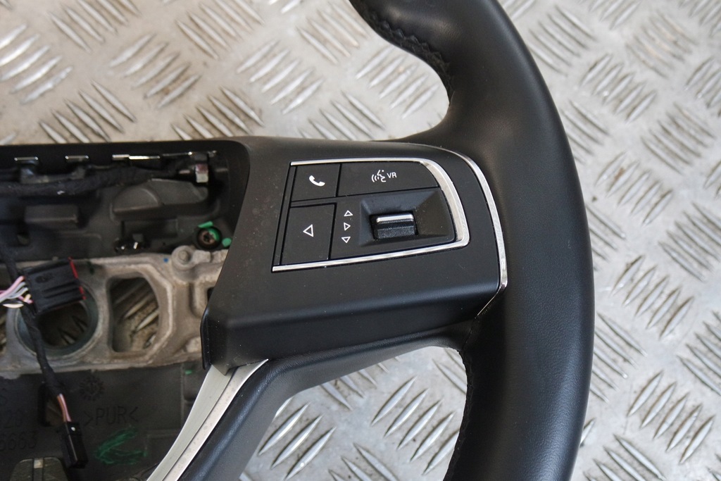 фото №3, Воздуховод кожа maserati levante r162